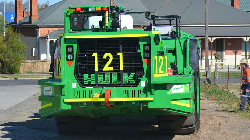 The back of the green Cat R3000H Underground Loader