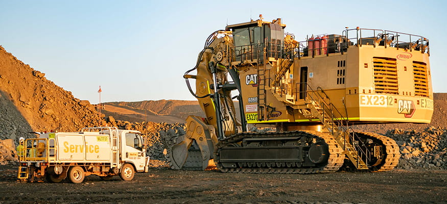 WesTrac servicing NRW's Cat 6060 Hydraulic Mining Shovel
