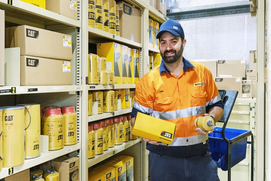 Employee in the WesTrac Grafton parts warehouse