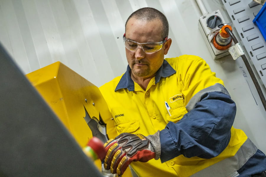 WesTrac employee working in the Newman workshop