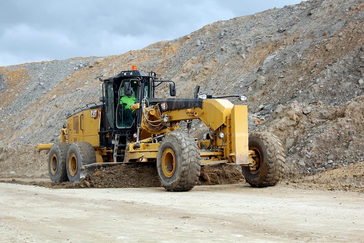 Cat 18 Motor Grader