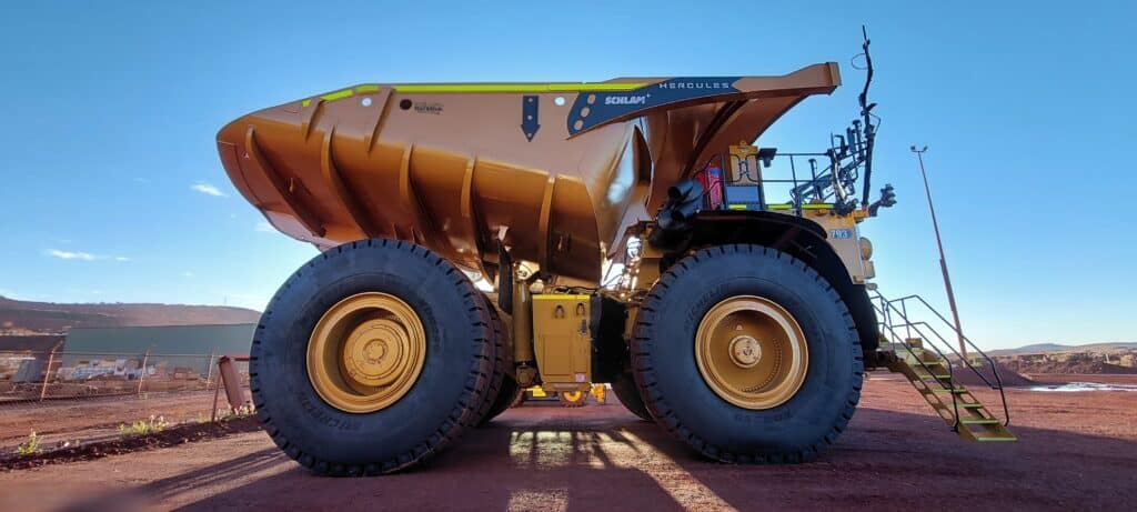 Where Machines Drive Themselves: A Loader’s View from the Pit